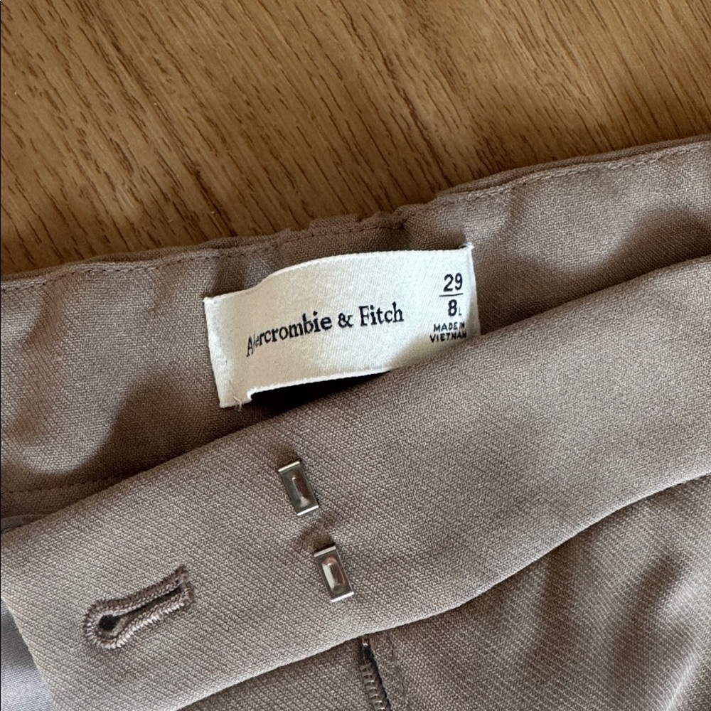Abercrombie & Fitch Tailored Wide Leg Pant